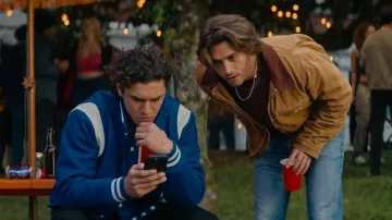 Carhartt Iconic J01 Duck Detroit Jacket worn by John Logan (Antonio Cipriano) as seen in Off Campus (S01E01)