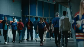 Vans Super Lowpro Shoe worn by Hannah Wells (Ella Bright) as seen in Off Campus (S01E01)