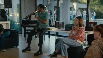 Converse Chuck Taylor All Star High Top Sneakers worn by Hannah Wells (Ella Bright) as seen in Off Campus (S01E02)