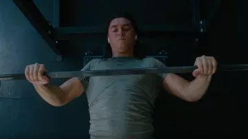 Camiseta fitness Nike Pro Dri-Fit de manga corta ajustada llevada por Garrett Graham (Belmont Cameli) vista en Off Campus (S01E04)