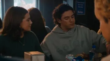Sudadera descolorida Le 31 Saint importada de Seúl usada por Garrett Graham (Belmont Cameli) vista en Off Campus (S01E06)