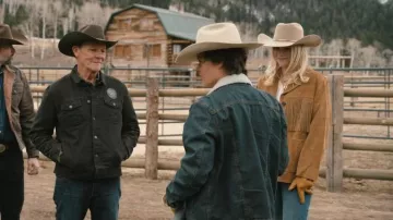 Madawell Fringe Shirt Jacket in Suede worn by Dolly (Ellyn Jameson) as seen in Marshals (S01E13)
