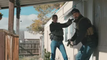 Wrangler Bespoke Curvy High Waist Flare Jeans worn by Belle Skinner (Arielle Kebbel) as seen in Marshals (S01E13)