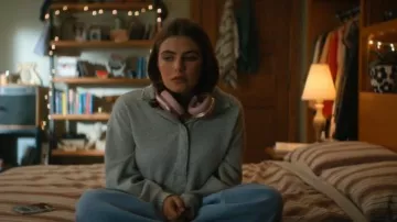 AE Cropped Henley Fleece Sweatshirt worn by Hannah Wells (Ella Bright) as seen in Off Campus (S01E07)