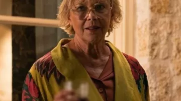 Dutton Ranch S01 Beulah Jackson Printed Robe worn by Beulah Jackson (Annette Bening) as seen in Dutton Ranch (S01)