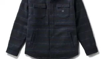 Chaqueta de forro polar estampada que lleva (Will Forte) en Las cuatro estaciones