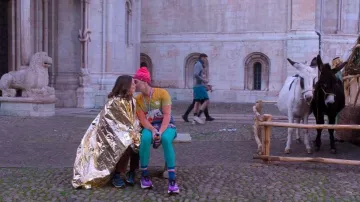 Veja™ Rio Branco Sneakers worn by Kate (Tina Fey) as seen in The Four Seasons (S02E08)