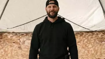 Marshals 2026 Pete Calvin Hoodie worn by Pete Calvin (Logan Marshall-Green) as seen in Marshals (S01)