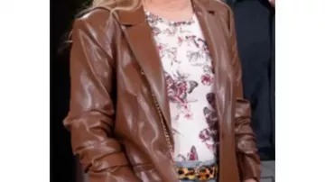 Pink Floral Butterfly T-Shirt of Sharon Collins (Sharon Case) in The Young and the Restless (S53)