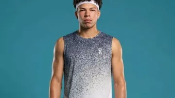 Ben Shelton 2026 Australian Open Tank Top in OPEN D'AUSTRALIE 2026 - Ben Shelton remporte un beau bras de fer contre Casper Ruud