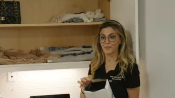 Chanel Black/Gold Chain Headband worn by Georgina Ferzli as seen in In the City (S01E01)
