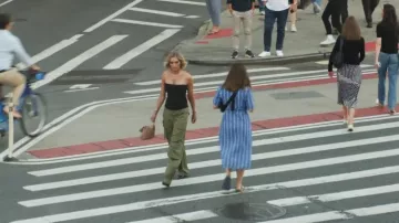 Camila Coelho Gigi Pant in Olive Green worn by Lindsay Hubbard as seen in In the City (S01E01)
