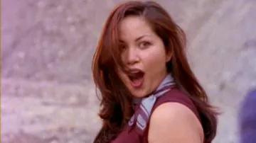 WASHED RACERBACK TOP [BEIGE] of Carla Perez in Power Rangers