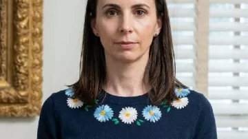 Kate O’Flynn Widows Bay S01 Floral Sweater as seen in Widow's Bay (S01)