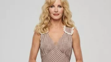Kelly Reilly Dutton Ranch Check Dress worn by Beth Dutton (Kelly Reilly) as seen in Dutton Ranch (S01)