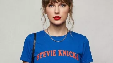 Taylor Swift Stevie Knicks Blue Shirt in Taylor Swift Supports Knicks at CELEB-PACKED Game 4 of NBA Finals
