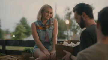 Levi's Embroidered XS Vest worn by Norren Fitzgibbons (Jamie Lynn Spears) as seen in Sweet Magnolias (S05E01)