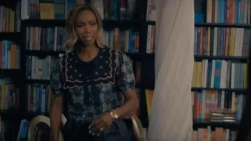 Saloni Marlowe Printed Silk-twill Top worn by Helen Decatur (Heather Headley) as seen in Sweet Magnolias (S04E01)