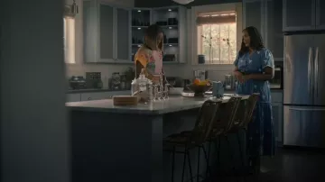 T Tahari Eternity Garden Blouse worn by Helen Decatur (Heather Headley) as seen in Sweet Magnolias (S04E02)
