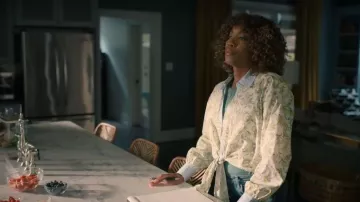 Cinq a Sept Ivy Paisley Poplin Blouse worn by Helen Decatur (Heather Headley) as seen in Sweet Magnolias (S05E03)