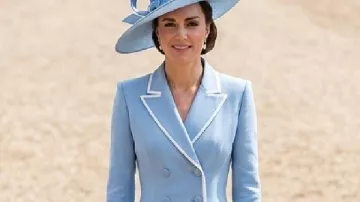 Kate Middleton Trooping El Abrigo Azul 2026 en Todos Notaron la Sorpresa Oculta! La princesa Charlotte vuelve a deslumbrar al desfilear el color