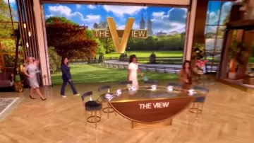 Chiara Boni La Petite Robe Nuccix Pinstriped Crop Pants worn by Ana Navarro as seen in The View on  June 16, 2026