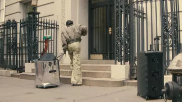 Hulken Large Hulken Bag Silver worn by Abhinaya 'Abby' Chilukuri (Avantika Vandanapu) as seen in Not Suitable for Work (S01E04)