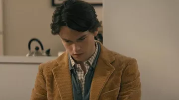 Brooks Brothers No. 1 Sack Sport Coat worn by Josh Teitelbaum (Jack Martin) as seen in Not Suitable for Work (S01E04)