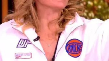 La vista Sara Haines Knicks Half Zip