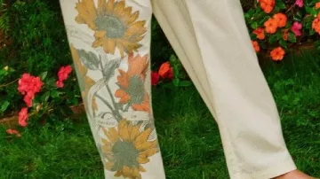 Taylor Swift Secret Gardens in My Mind Poplin Pants worn by in Taylor Swift - I Knew It, I Knew You (from Toy Story 5)