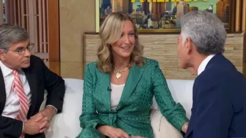 Veronica Beard Issel Chain Print Tie Waist Jacket worn by Lara Spencer as seen in Good Morning America on  June 15, 2026