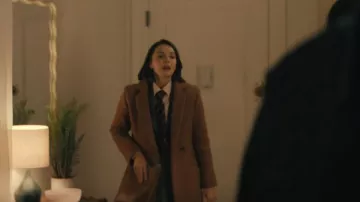 Line & Dot Belmont Blazer worn by AJ Pascarelli (Ella Hunt) as seen in Not Suitable for Work (S01E05)