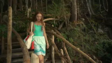 Bolso de algodón hecho a mano de Etsy que lleva el joven Percy Fraser (Juliette Hawk) como se ve en Every Year After (S01E01)