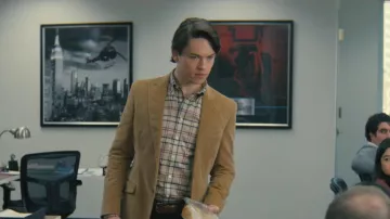 Ralph Lauren La chaqueta de pana RL67 llevada por Josh Teitelbaum (Jack Martin) vista en No apto para el trabajo (S01E07)