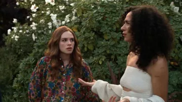 Mother The Rhapsody Exes Blusa abotonada que lleva Percy Fraser (Sadie Soverall) como se ve en Every Year After (S01E05)