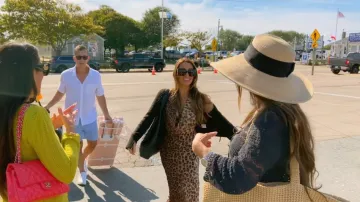 Vestido halter de tul con estampado animal de Zara Leopard usado por Alicia Carmody visto en The Real Housewives of Rhode Island (S01E12)