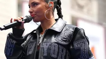 Alicia Keys Knicks Victory Parade 2026 Black Jacket