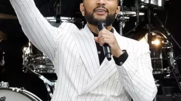 Blazer de la ceremonia del Centro Presidencial de John Legend Obama