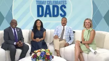 Vestido de crepé elástico con volantes Vince Camuto llevado por Dylan Dreyer, tal como se ve en Today the 18 June 2026