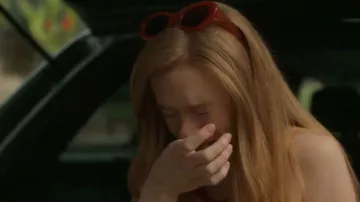 Gafas de sol Gucci ovaladas de 52mm usadas por Delilah (Abigail Cowen) como se ve en Every Year After (S01E06)