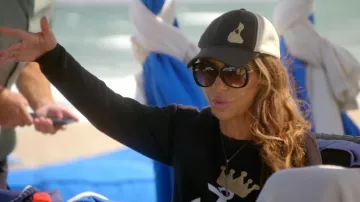 Tom Ford Black Smoke & Ochre Gradient FT0324 Linda Butterfly Sunglass, llevadas por (Rulla Nehme Pontarelli) tal como se ve en The Real Housewives of Rhode Island (S01E12)