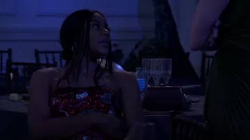 Vestido Helsi Serena llevado por Shanice Johnson (Ernestine Johnson) como se ve en Más allá de las puertas (S02E108)