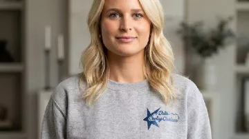 Americas Sweethearts S03 Anna Kate Sundvold Sweatshirt as seen in AMERICA'S SWEETHEARTS: Dallas Cowboys Cheerleaders (S03)