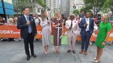 Sam Edelman Antonia Pointed Toe Pump worn by Dylan Dreyer as seen in Today on June 22, 2026