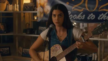 Levi's Braided Lightweight Vest worn by Alice Dhawan (Sadie Laflamme-Snow) as seen in The Way Home (S04E01)