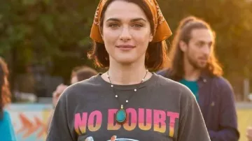 Voicemails for Isabelle 2026 Zoey Deutch Black Graphic T-Shirt worn by Jill Shaw (Zoey Deutch) as seen in Voicemails for Isabelle
