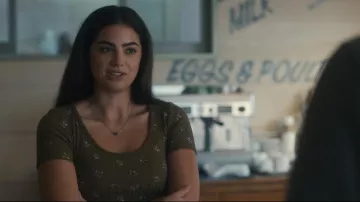 Old Navy Fitted Elbow-Sleeve Rib-Knit T-Shirt worn by Alice Dhawan (Sadie Laflamme-Snow) as seen in The Way Home (S04E04)
