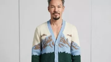 My Lottery Dream Home S19 David Bromstad Mountain Cardigan as seen in My Lottery Dream Home (S19)
