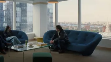 Sofa dans The Drama