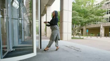 Alo Yoga Sheer Game Time Wide Leg Jogger llevado por Kelli Ferrell, tal como se ve en The Real Housewives of Atlanta (S17E12)